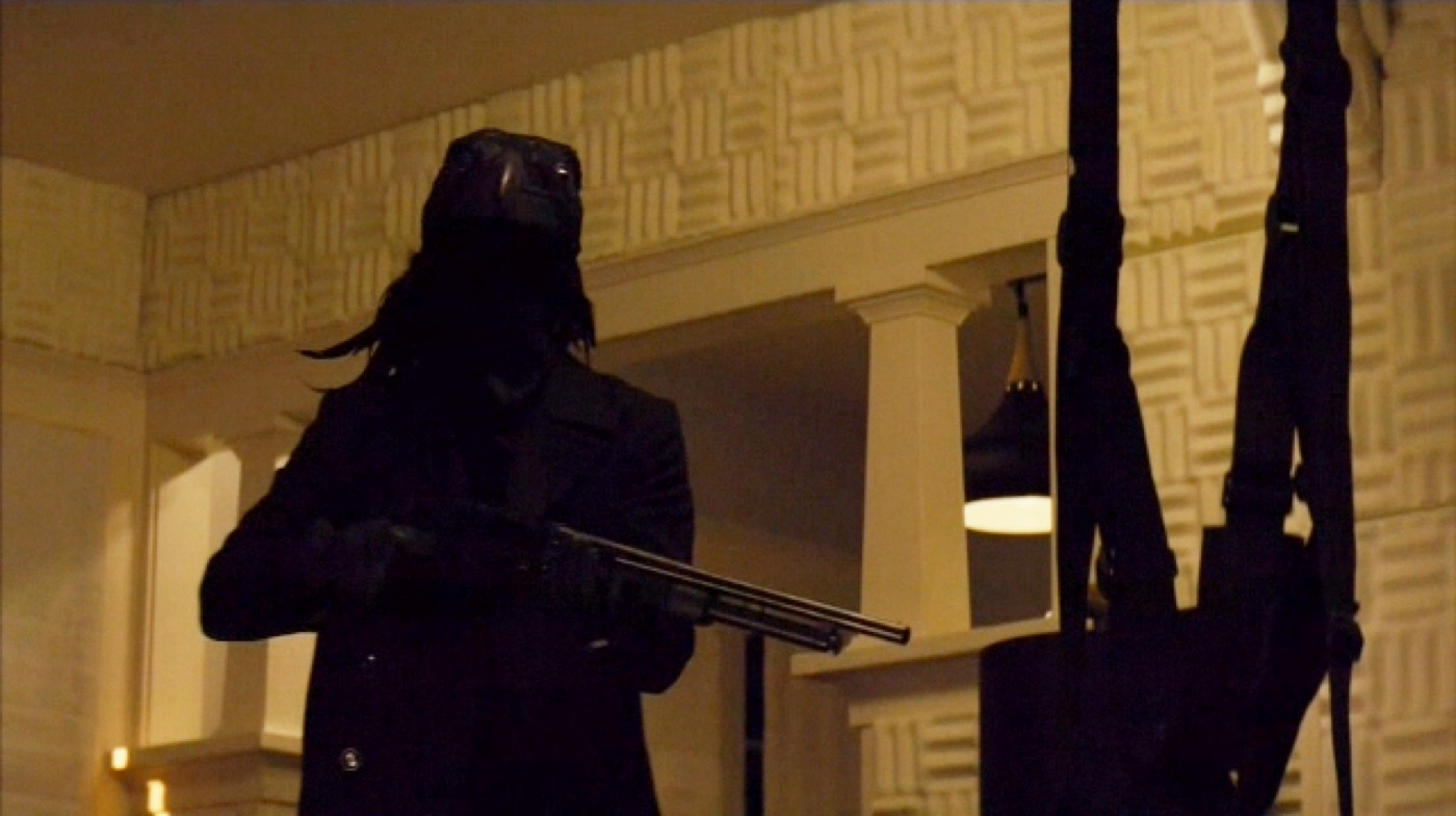 Luke Edwards as the bird-masked killer in True Detective
