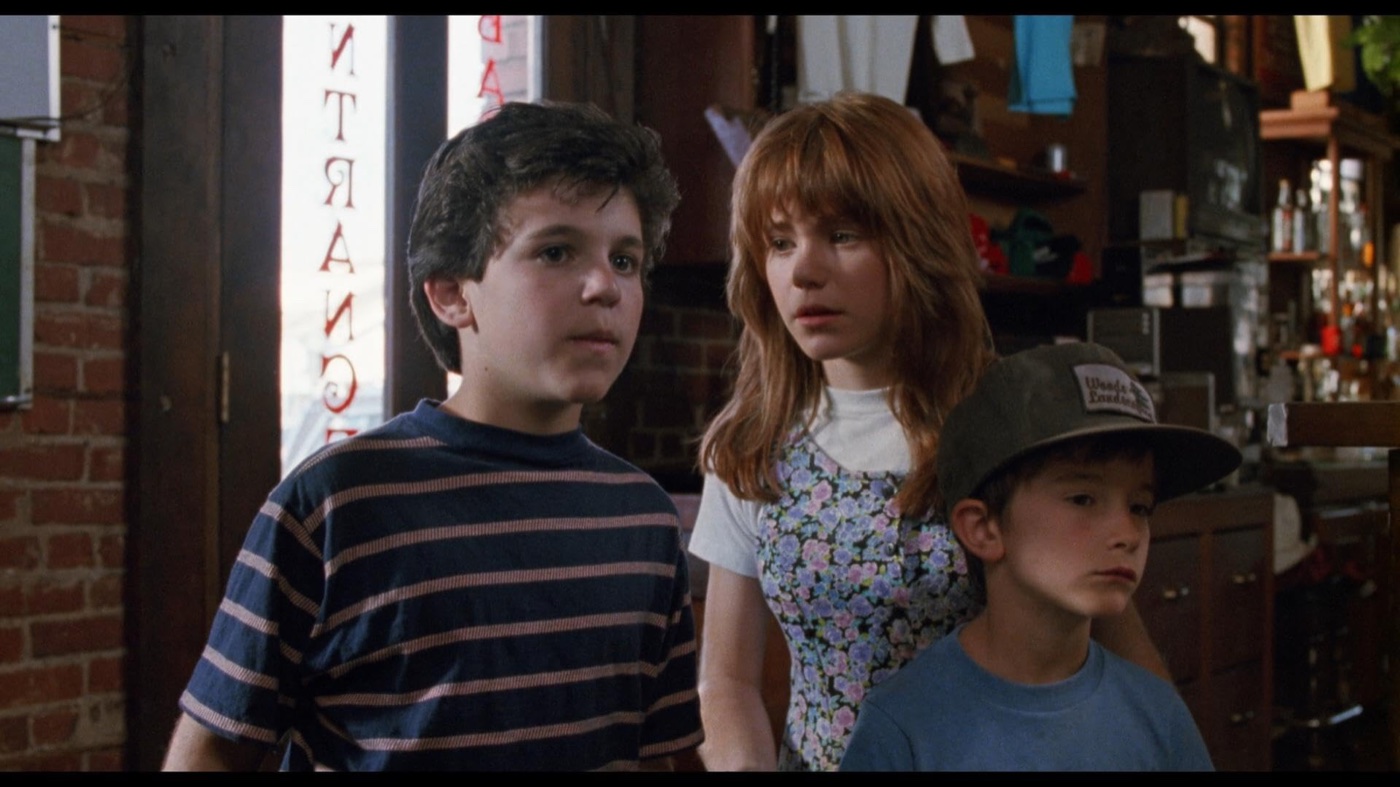 Luke Edwards with Fred Savage and Jenny Lewis in The Wizard