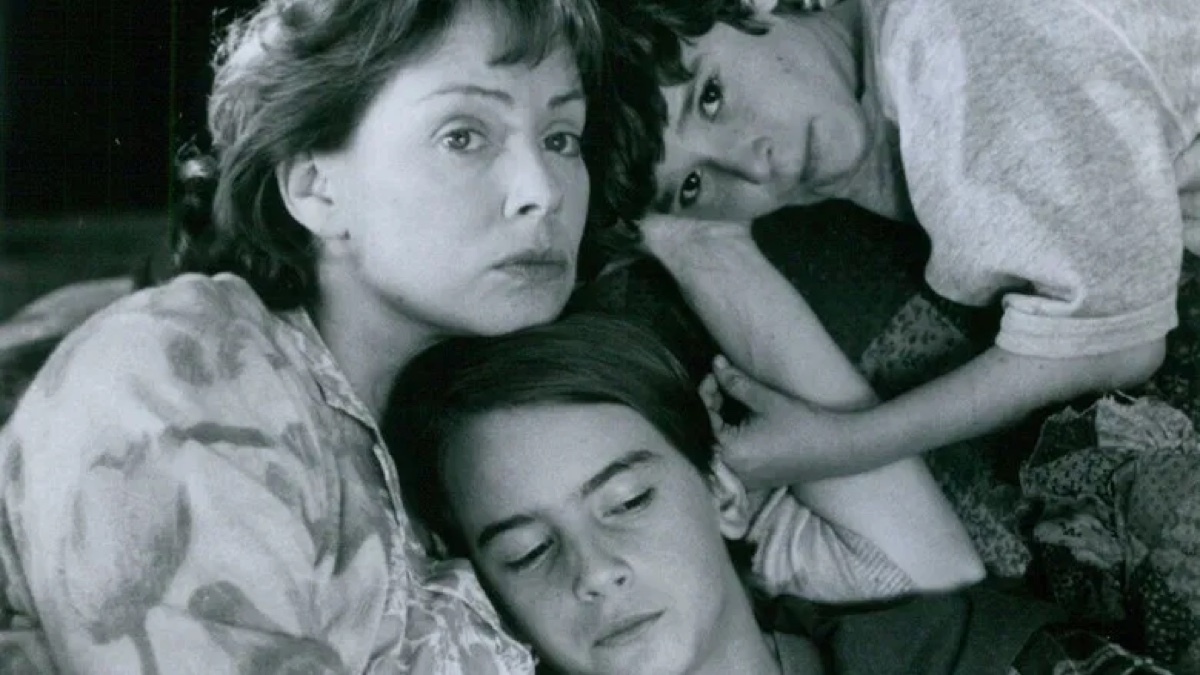Luke Edwards with Jean Smart in The Yarn Princess